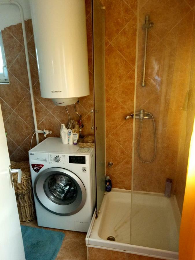 Karos Central Apartmanhaz ซาลาคาโรส ภายนอก รูปภาพ